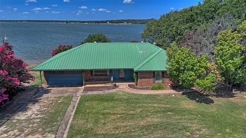 1107 Casino Rd, Nocona, TX 76255