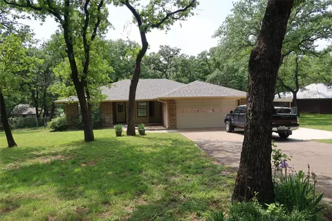 106 Sanchez Creek Ct, Weatherford, TX 76088