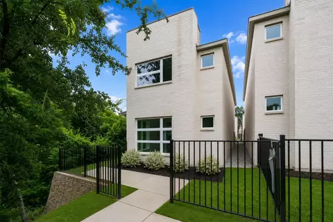 321 Oakbend Dr, Lewisville, TX 75067