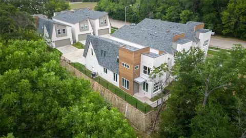 321 Oakbend Dr, Lewisville, TX 75067
