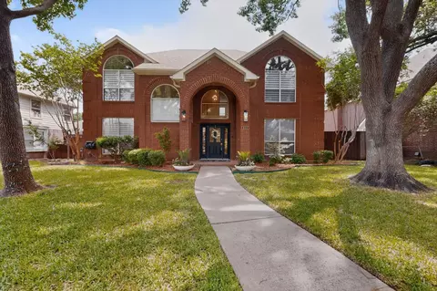 640 Forest Bend Dr, Plano, TX 75025