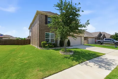 Exterior - 1101 Pinnacle Breeze Dr, Haslet, TX 76052 photo 3 of 7