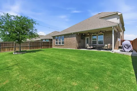 Exterior - 1101 Pinnacle Breeze Dr, Haslet, TX 76052 photo 6 of 7