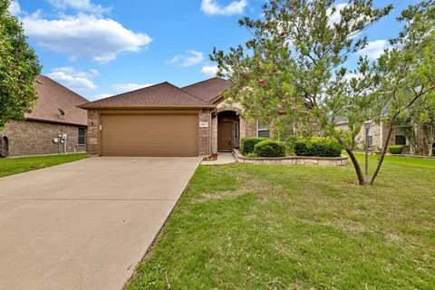 6027 Cedar Glen Dr, Grand Prairie, TX 75052