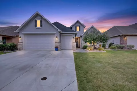 9808 Silver Rock Way, Denton, TX 76207