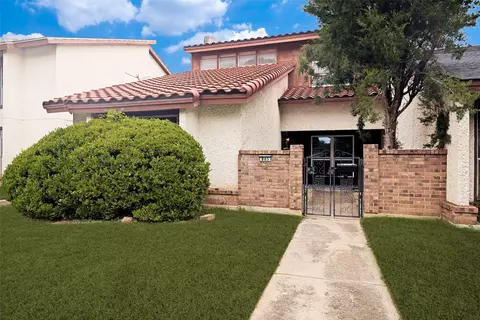 805 W Rochelle Rd, Irving, TX 75062