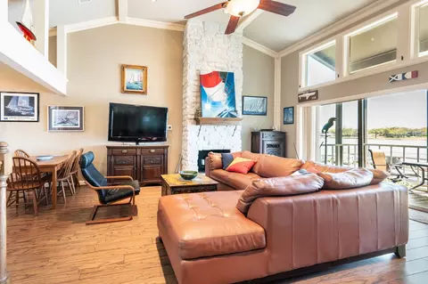 300 Rush Creek Dr #B2, Heath, TX 75032