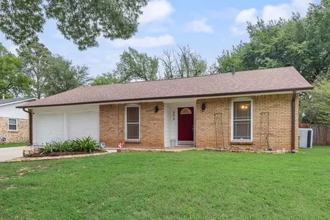 809 Buffalo Dr, Arlington, TX 76013