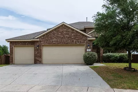 200 Armstrong Ln, Lavon, TX 75166