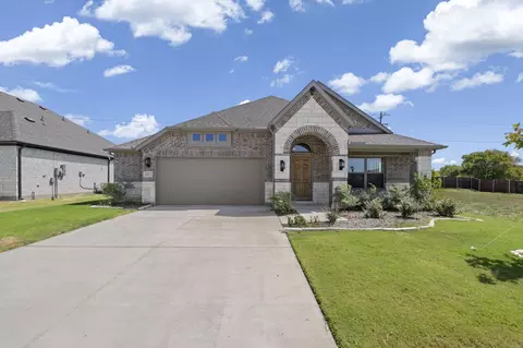 2421 Stardust Trl, Alvarado, TX 76009