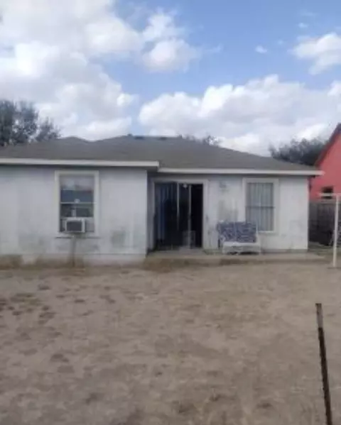 3615 Nubes Dr, Laredo, TX 78046