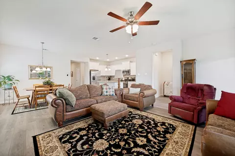 413 Wiggins Way, Van Alstyne, TX 75495