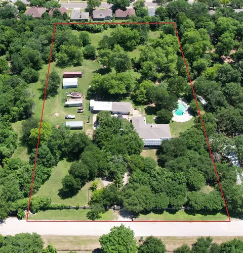 5313 Hidden Oaks Ln, Arlington, TX 76017