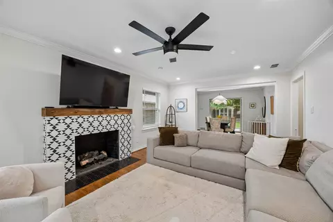 4013 Valley Ridge Rd, Dallas, TX 75220