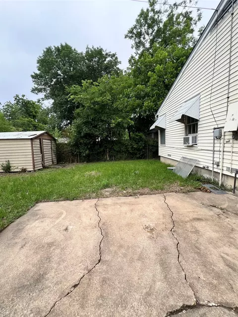 Exterior - 3136 Mckenzie Ave, Waco, TX 76708 photo 5 of 8