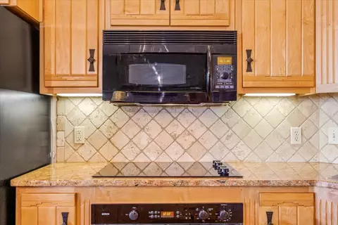 Kitchen - 200 Ranchcrest Rd, Lorena, TX 76655 photo 3 of 5