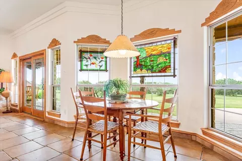 Dining - 200 Ranchcrest Rd, Lorena, TX 76655 photo 2 of 2