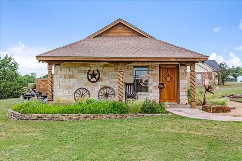 Exterior - 200 Ranchcrest Rd, Lorena, TX 76655 photo 8 of 14