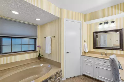 Bath - 5205 Dixie Cir, Sachse, TX 75048 photo 4 of 4