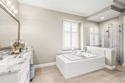 Bath - 1405 Devonshire Dr, Celina, TX 75009 photo 2 of 4