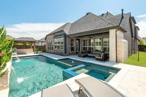 Exterior - 1405 Devonshire Dr, Celina, TX 75009 photo 1 of 10