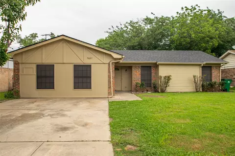 5621 Brent Dr, Haltom City, TX 76148
