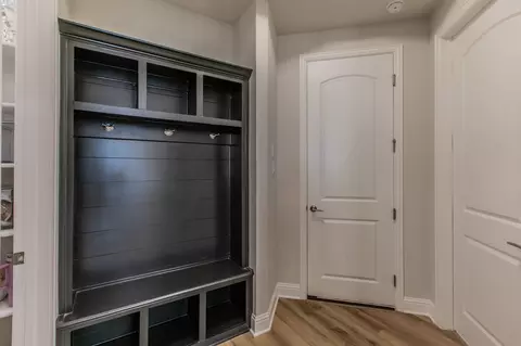 Entry Way - 16833 Chapel Rd, Lorena, TX 76655 photo 2 of 3