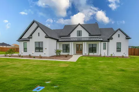 16833 Chapel Rd, Lorena, TX 76655