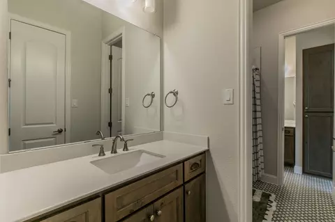 Bath - 16833 Chapel Rd, Lorena, TX 76655 photo 6 of 8