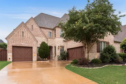 1025 W Bluff Way, Roanoke, TX 76262