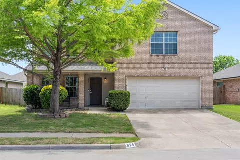 625 Condor Trl, Saginaw, TX 76131
