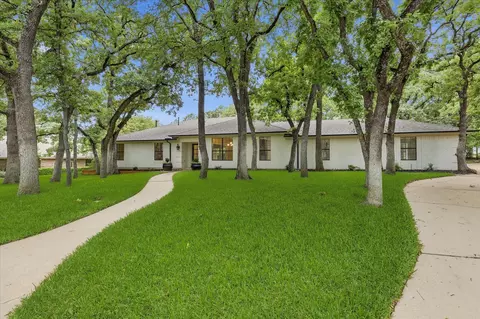 19 Timbergreen Cir, Denton, TX 76205