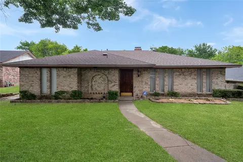 7708 Los Alamitos Dr, Dallas, TX 75232