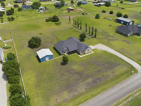 137 Judah Cir, Trenton, TX 75490