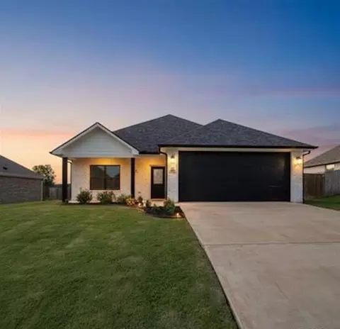 108 Hay Meadow Dr, Winona, TX 75792