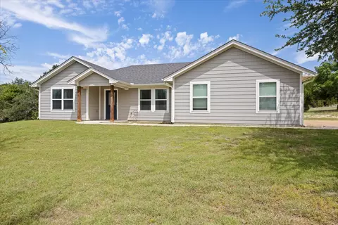 1495 Peninsula Dr, Bluff Dale, TX 76433