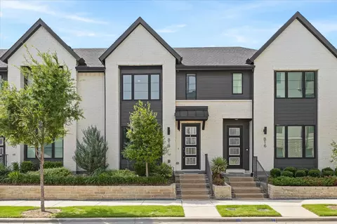 Exterior - 818 Trace Hawk Ln, Arlington, TX 76005 photo 5 of 6