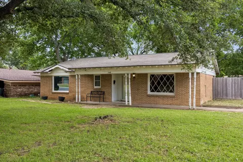 1548 Carl St, Fort Worth, TX 76103