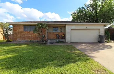 4949 S Lake Park Dr, Wichita Falls, TX 76302