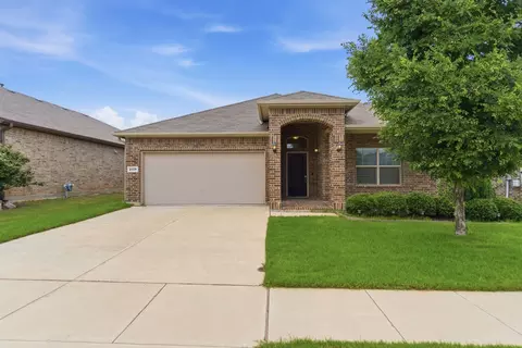 2429 Indian Head Dr, Fort Worth, TX 76177