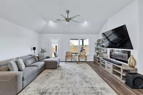 Living - 1509 Wayback Dr, Celina, TX 75009 photo 1 of 3