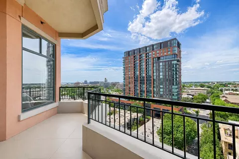2828 Hood St #1008, Dallas, TX 75219
