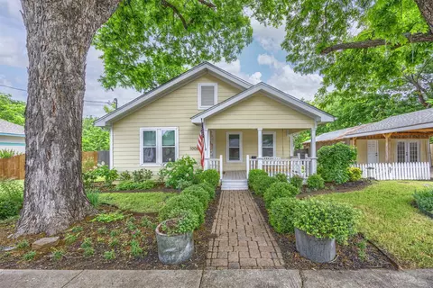 1008 Sherman St, Mckinney, TX 75069