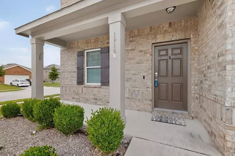 Exterior - 1918 Wolf Run, Anna, TX 75409 photo 4 of 7