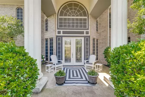 105 Sedalia Dr, Fort Worth, TX 76108