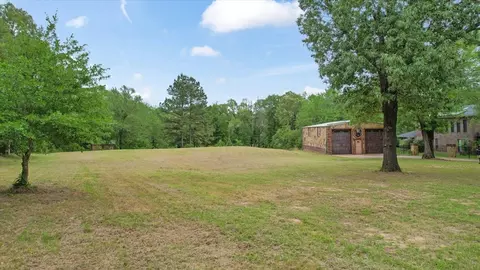 380 Timber Lakes Dr, Powderly, TX 75473