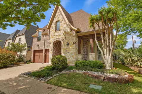 6152 Stapleford Cir, Dallas, TX 75252