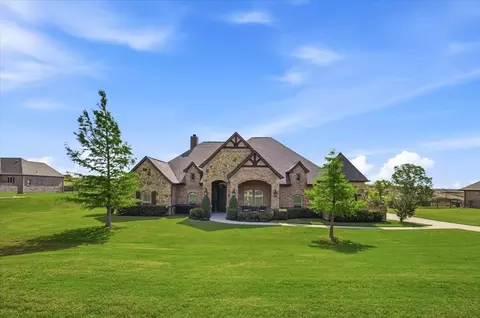10700 San Simeon Ln, Fort Worth, TX 76179