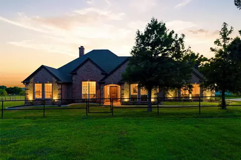 2202 White Ln, Haslet, TX 76052