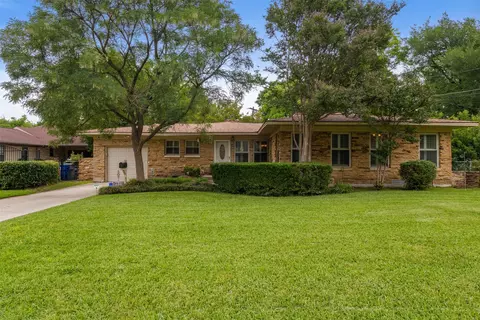 9823 Limerick Dr, Dallas, TX 75218